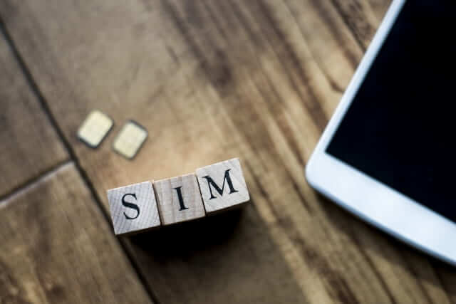 SIM ロゴ