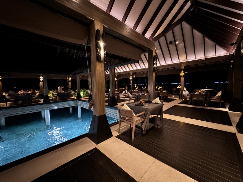 grandpark_maldives_firedoor3