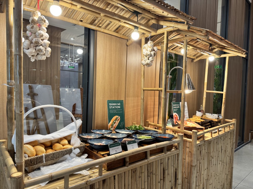holidayinn_hochiminh_breakfast_1417