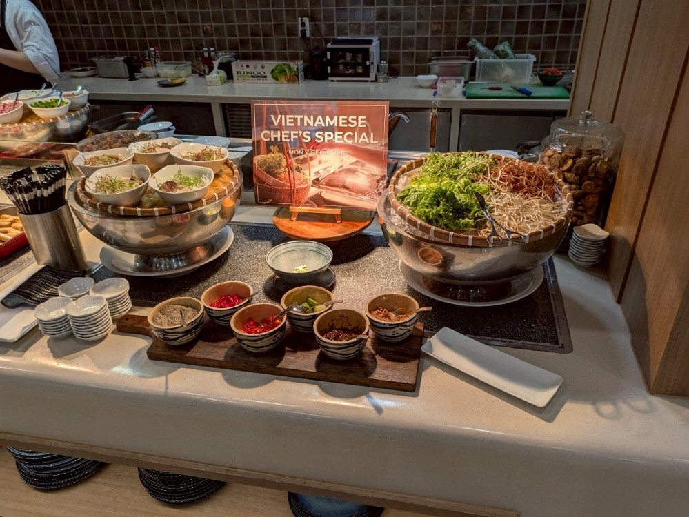 holidayinn_hochiminh_breakfast_2456