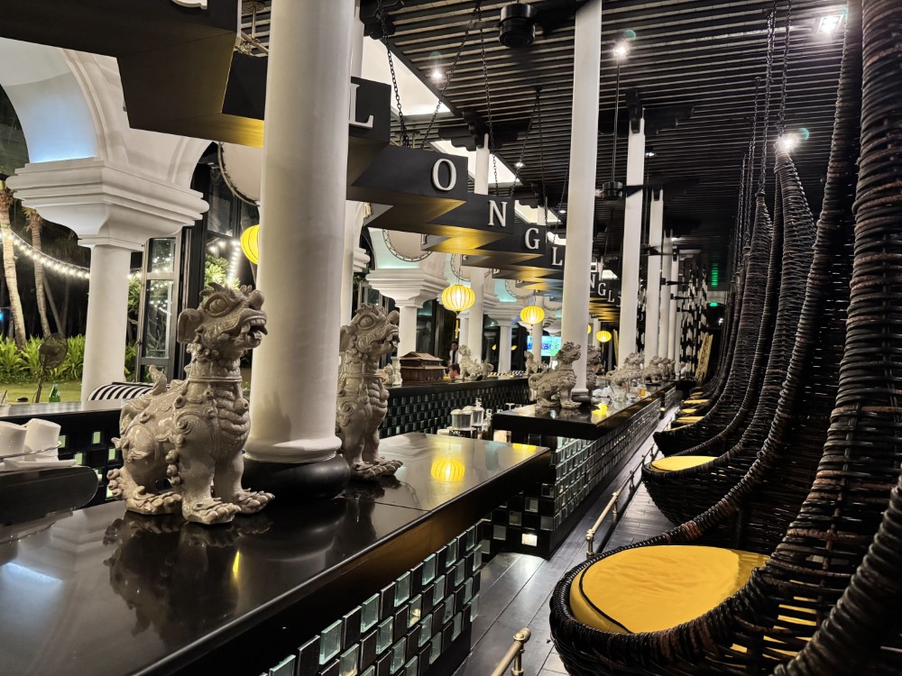 intercontinentaldanang_bar1927